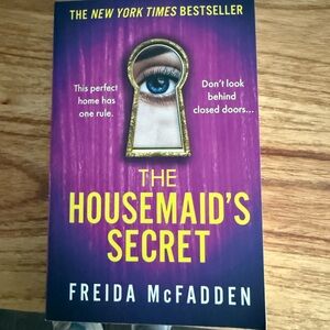 The Housemaid's Secret Book (#2)